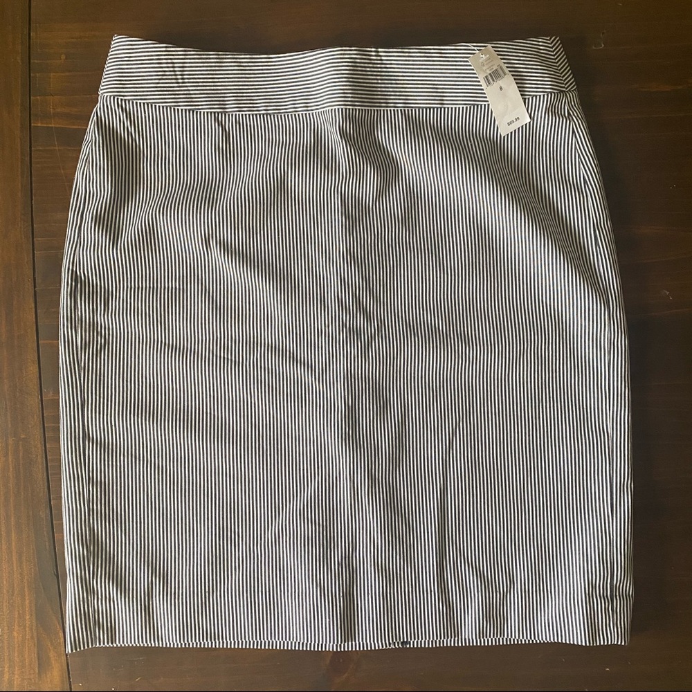 Banana Republic Factory Skirt - Size 8
